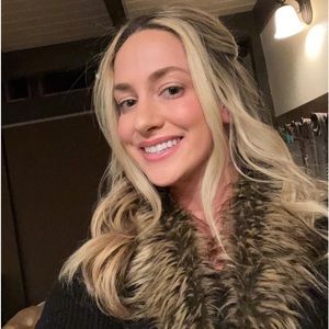 Meet your Posher, Kelsey
